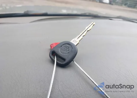 2002 Buick Lesabre Custom из США, поврежденный, VIN 1G4HP54K22U306163